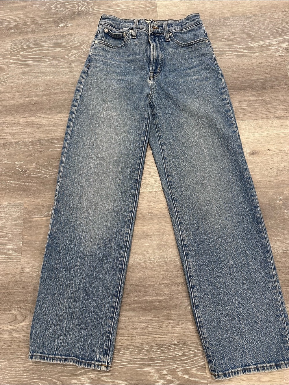 Madewell Straight Leg Jeans in Light Blue and Dark Accents - Picture 3 of 8